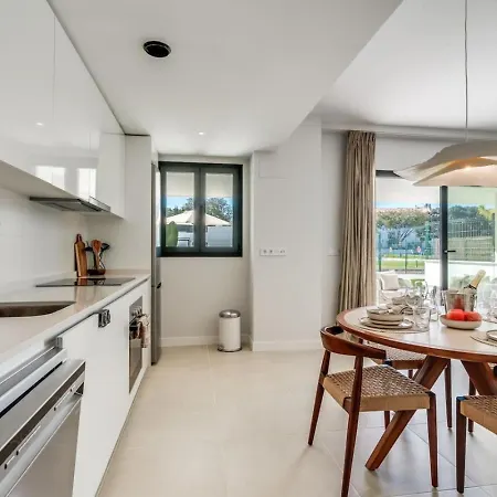 Apartment Aranya - With Spacious Private Terrace Estepona
